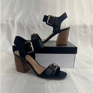 Qupid Black Sandals 6.5